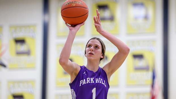 Park Hill South at Lee's Summit Missorui girls basketball February 6 2023 David Smith 14458